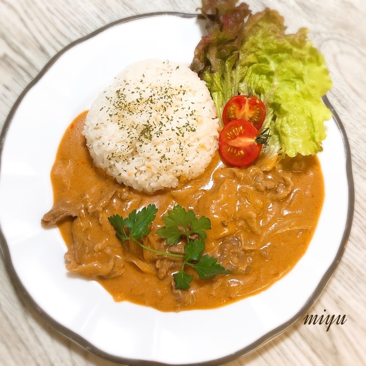 牛乳で簡単!ビーフストロガノフ